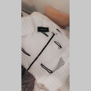 Really cut jacket✨😍